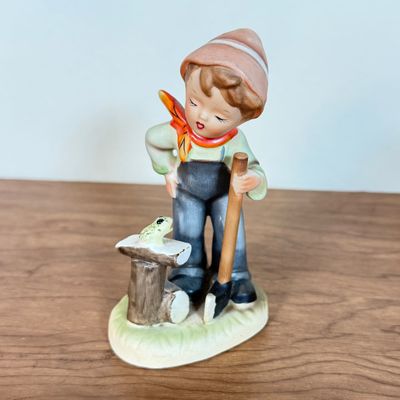 LOT 27F: Vintage Hummel-Style Figurines: Marked Japan, Napcoware, Made in England & Unmarked