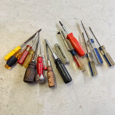 LOT 87G: Collection of Vintage Screwdrivers & Awls