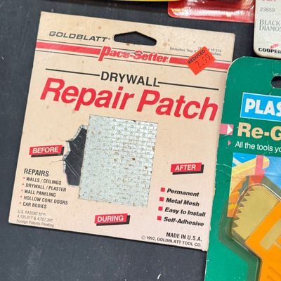 LOT 119G: Vintage NIP Household/Garage Items