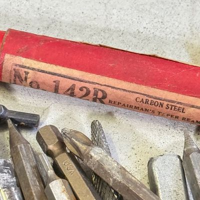 LOT 109G: Variety of Drill Bits & NIP Glass Cutter
