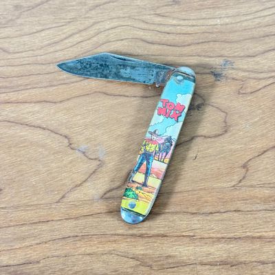 LOT 137F: Vintage Tom Mix Cowboy Pocket Knife