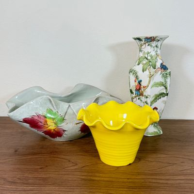 LOT 55F: Vintage Pottery: Yellow Haeger Ruffle Edge Bowl, Burton & Burton Jungle Vase & Hand Painted Fold Edge Bowl w Leaves