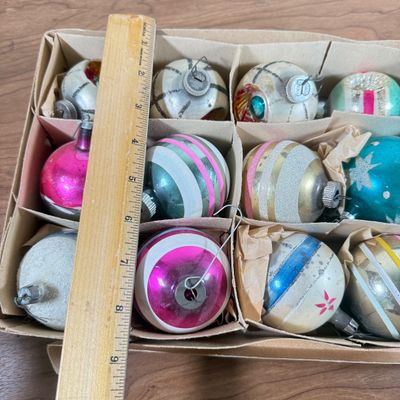 LOT 143F: Vintage Glass Christmas Ornaments in Boxes: Shiny Brite & More