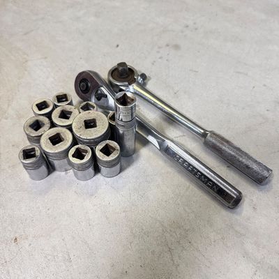 LOT 77G: Snap On Sockets & Vintage Socket Wrenches