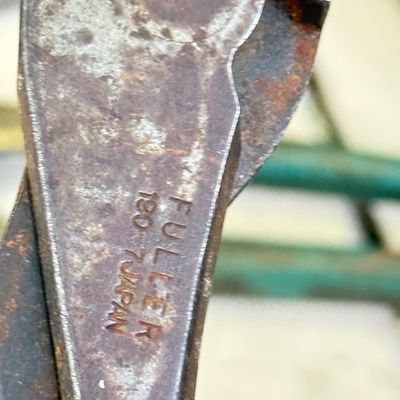 LOT 117G: Large Collection of Vintage Pliers & More