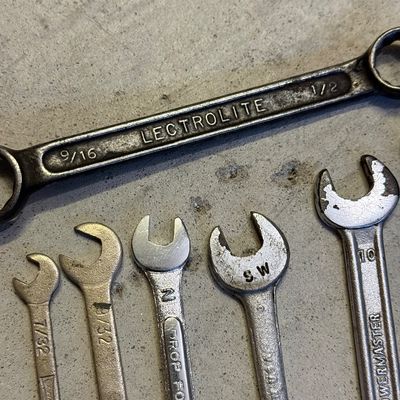 LOT 66G: Collection of Wrenches