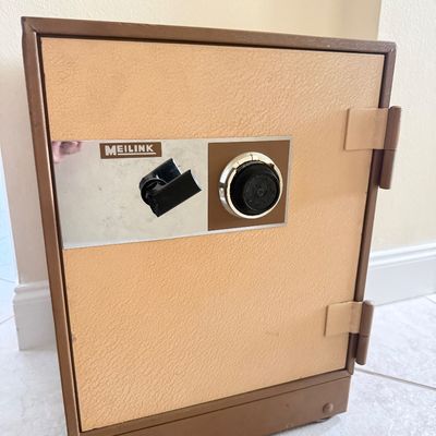 LOT 162F: Vintage Steel Combination Meilink Safe