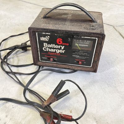 LOT 116G: Sears 6amp Battery Charger 6 and 12 Bit
