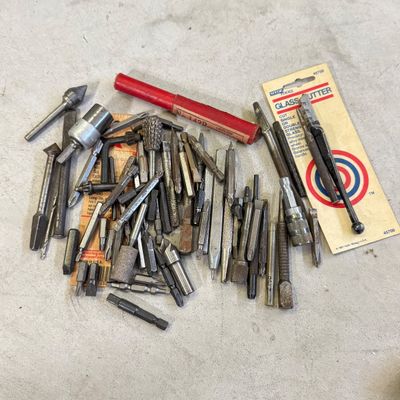 LOT 109G: Variety of Drill Bits & NIP Glass Cutter