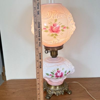 LOT 14F: 1940s Gone with the Wind Style Victorian Pink & White Floral Parlor Lamp