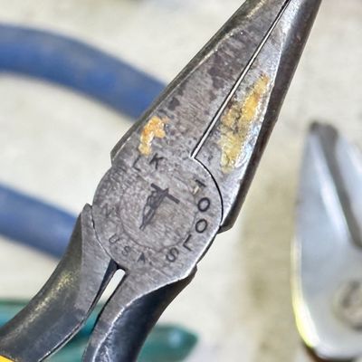 LOT 117G: Large Collection of Vintage Pliers & More