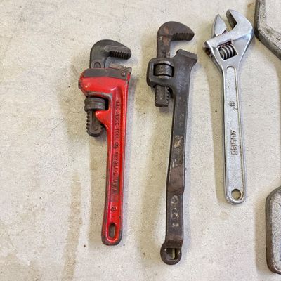 LOT 96G: Vintage Plumbing, Pipe & Adjustable Wrenches