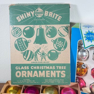 LOT 144F: Vintage Glass Christmas Ornaments in Boxes: Shiny Brite, Coby & More
