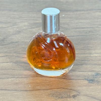 LOT 52F: Vintage Perfume Splash Bottles: Calvin Klein Eternity, Chloé, Lauren by Ralph Lauren & More