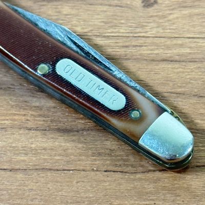 LOT 139F: Vintage Pocket Knives