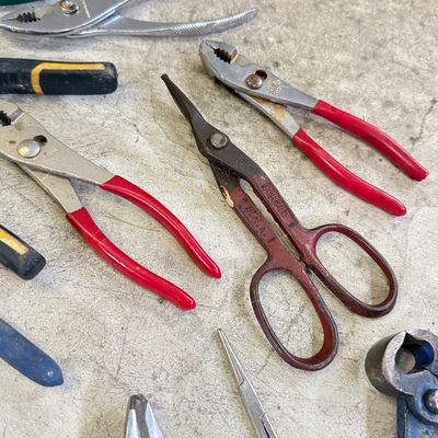 LOT 117G: Large Collection of Vintage Pliers & More