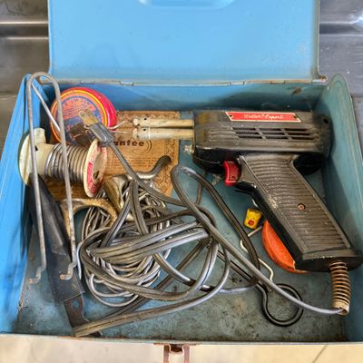 LOT 88G: Vintage Weller Expert Soldering Gun 8200