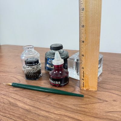 LOT 133F: Vintage Ink Wells, Jars of Ink & Fountain Pen