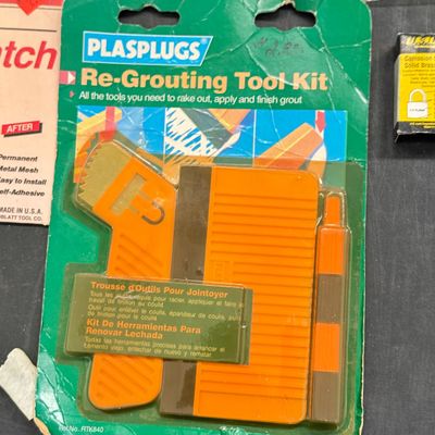 LOT 119G: Vintage NIP Household/Garage Items