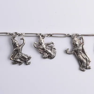 Vintage Thai Sterling Silver Charm Bracelet