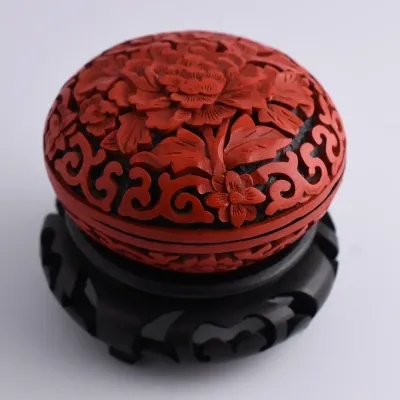 Chinese Cinnabar-Style Floral Trinket Box W/ Carved Wooden Stand