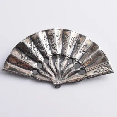 Vintage Thai Etched Sterling Silver Fan Brooch