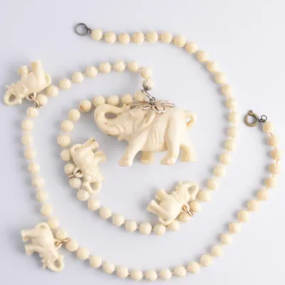 Vintage Ivory-Tone Beaded Elephant Necklace