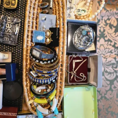 Sale Photo Thumbnail #57