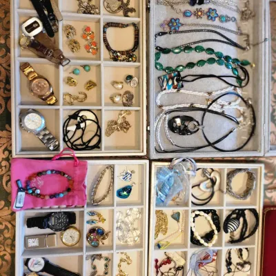 Sale Photo Thumbnail #28