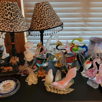 Two lamps and hand blown glass animal figurines 