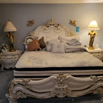 White & Gold Rocco Style 5 piece bedroom set 