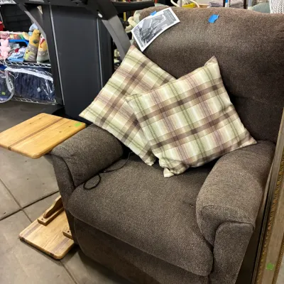 Sale Photo Thumbnail #17