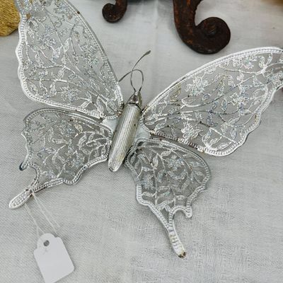 Lot 26 Decor assortment