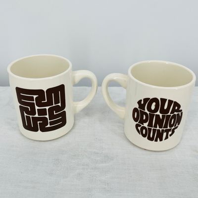 Lot 142 Vintage 70s mugs