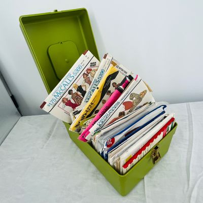 Lot 79 Vintage organizer full of patterns