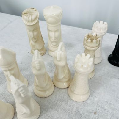 Lot 29 Ceramic chess pieces