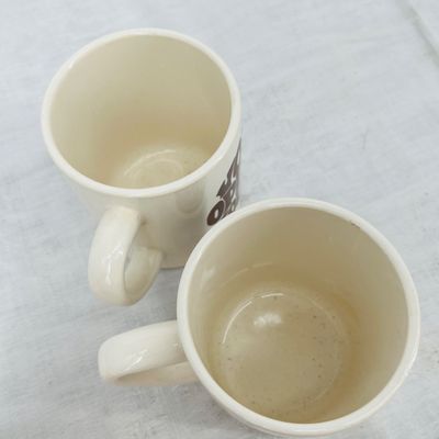 Lot 142 Vintage 70s mugs