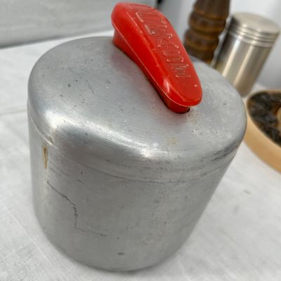 Lot 11 Kitchen tin ware