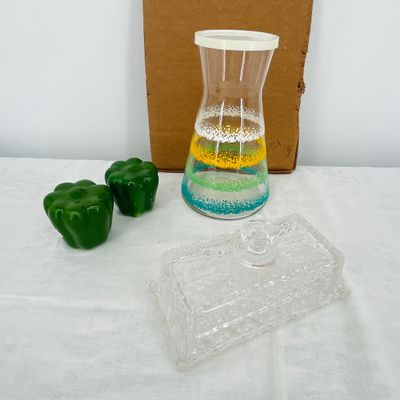 Lot 138 Kitchen items