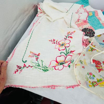 Lot 136 Assorted Linens