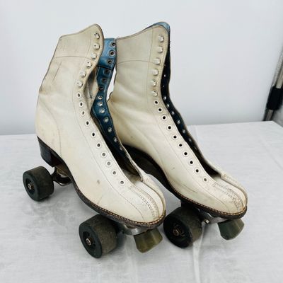Lot 73 Vintage rollerskates