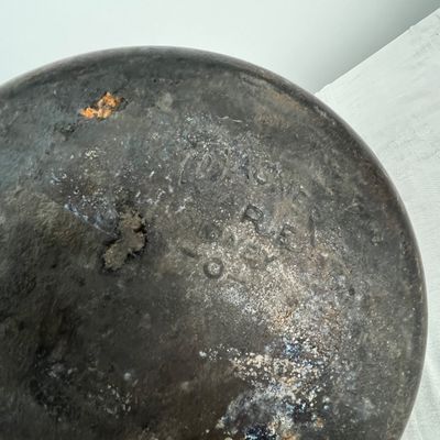 Lot 5 Wagner #8 skillet