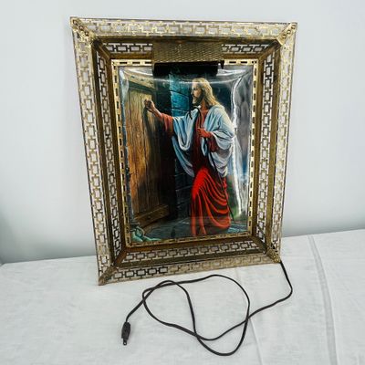 Lot 82 Lighted Jesus knocking print