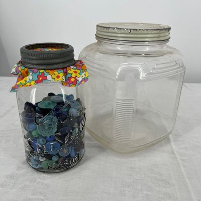 Lot 15 Vintage jars