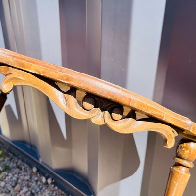 Lot 67 Vintage 1/2 table