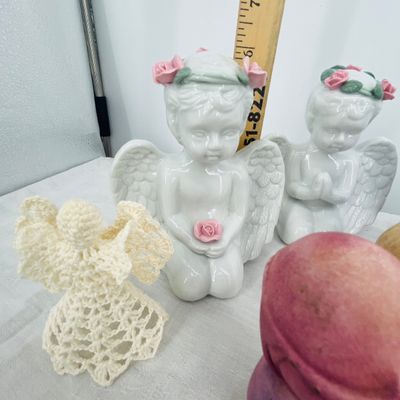 Lot 99 Nativity set