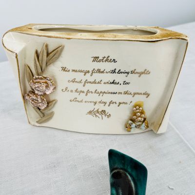 Lot 31 MCM cool ashtray & ceramic items