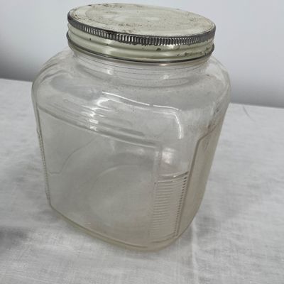 Lot 15 Vintage jars