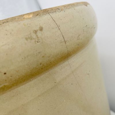 Lot 24 8 gallon crock