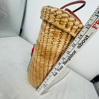 Lot 62 Mexico woven bag